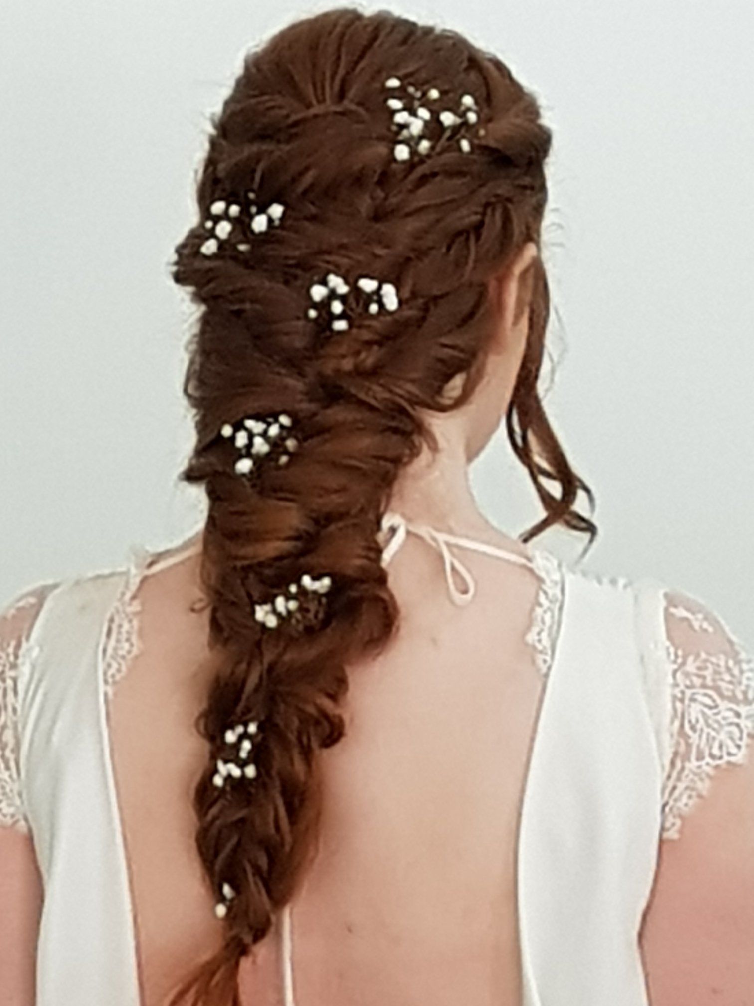 Novias: Servicios de Salón de Belleza Fuchsia Novias: Servicios de Salón de Belleza Fuchsia