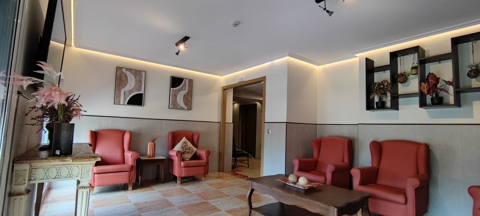 Foto 28 de Residencias geriátricas en Manzanares el Real | Ponderosa Real Hotel Residencia para Mayores