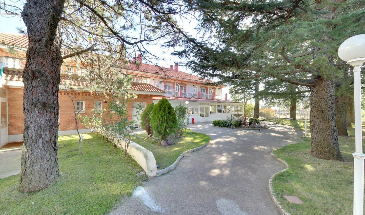 Foto 1 de Residencias geriátricas en Manzanares el Real | Ponderosa Real Hotel Residencia para Mayores