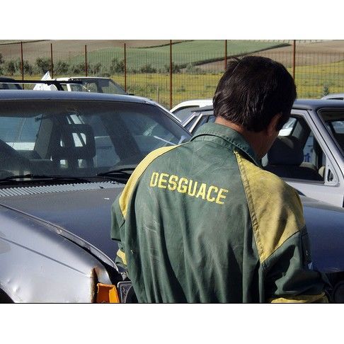 Desguace de vehículos: Servicios de Desguaces Sierra Desguace de vehículos: Servicios de Desguaces Sierra