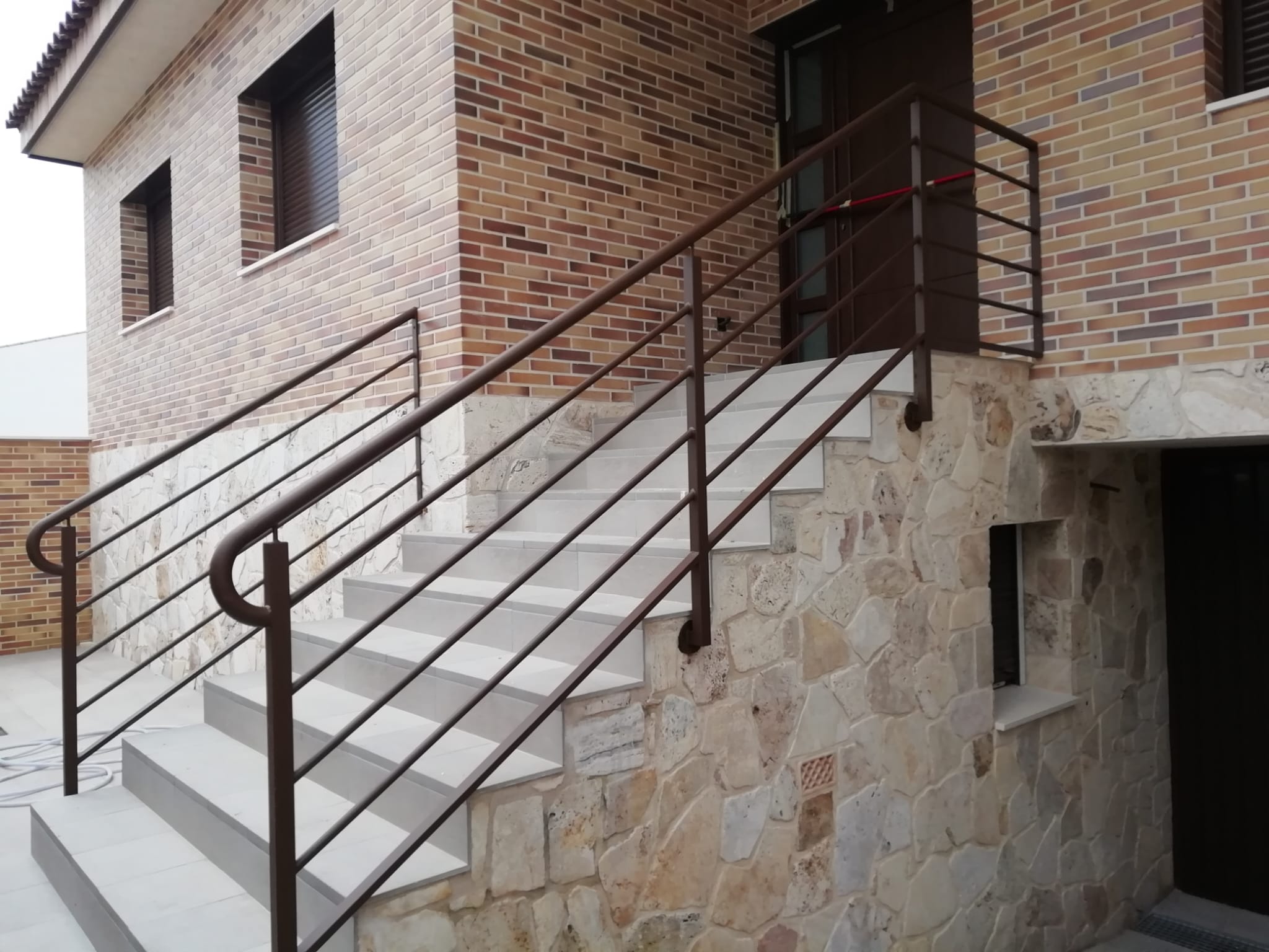 Barandillas: Servicios de San Damián, S.L. Barandillas: Servicios de San Damián, S.L.