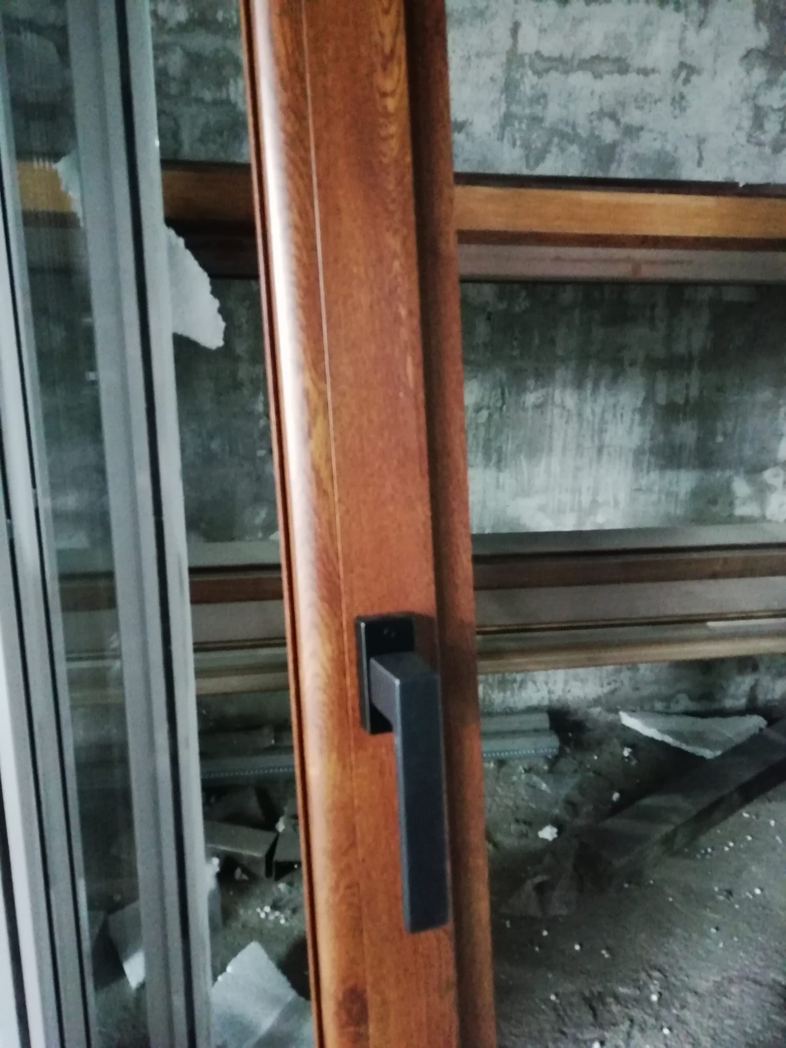Ventanas de aluminio y PVC: Servicios de San Damián, S.L. Ventanas de aluminio y PVC: Servicios de San Damián, S.L.
