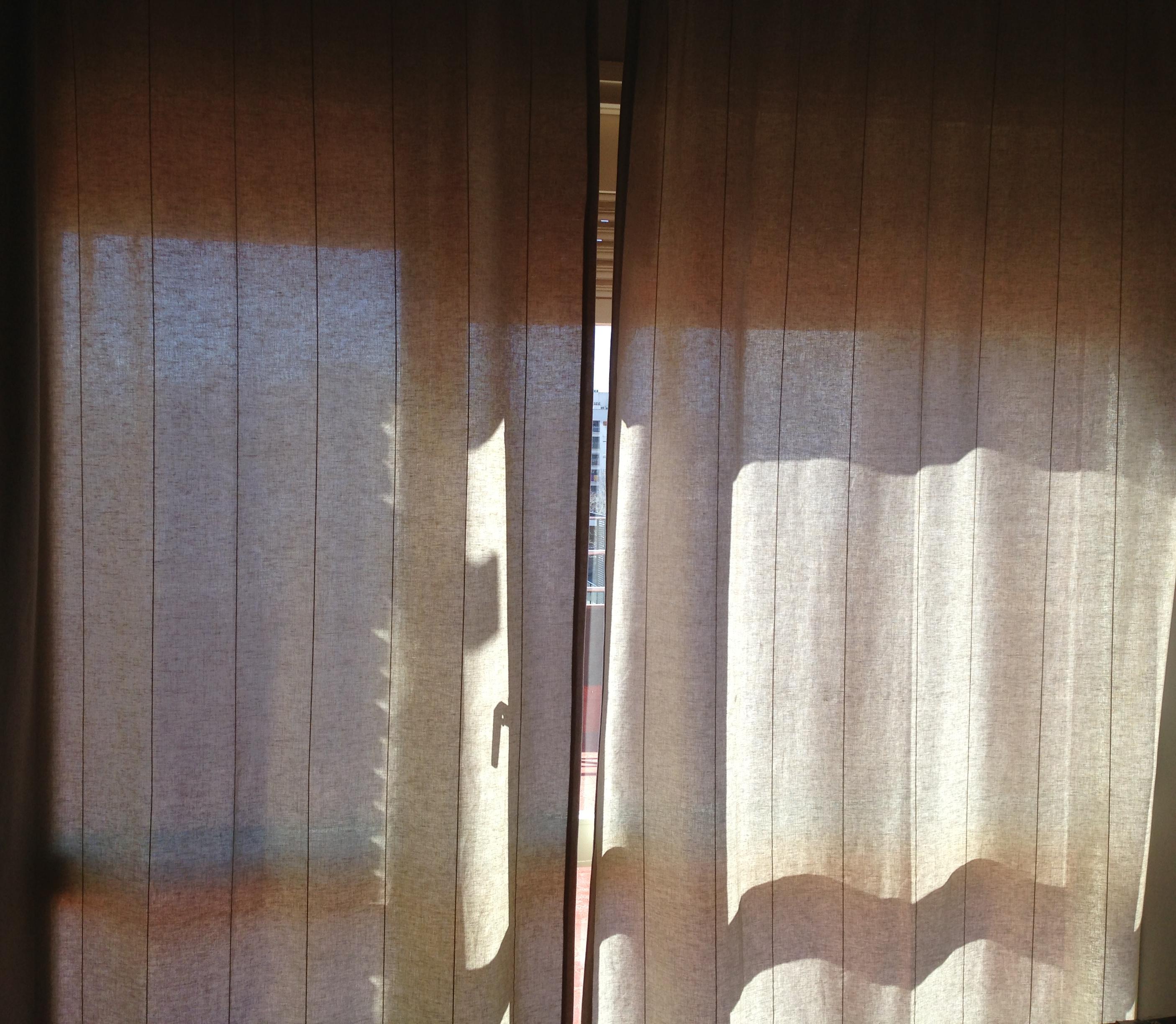 Limpieza de cortinas: Servicios de Tintorería Anubis Limpieza de cortinas: Servicios de Tintorería Anubis