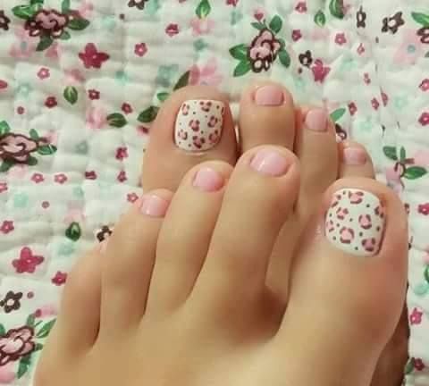 Pedicura: Nuestros servicios de Estética Aloe Pedicura: Nuestros servicios de Estética Aloe