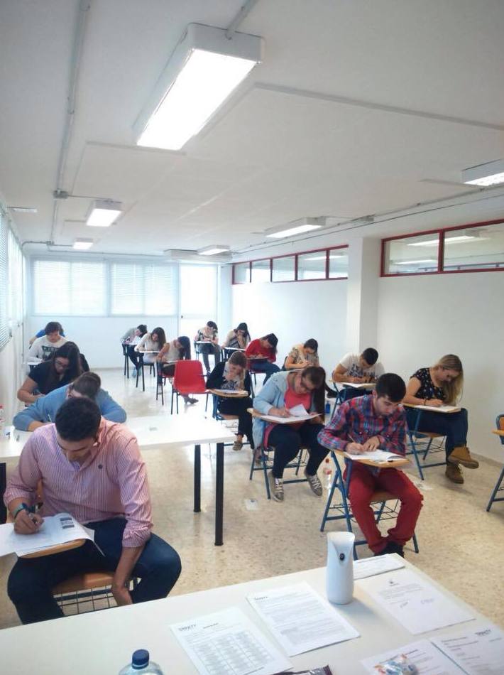 Preparación para exámenes oficiales de idiomas Preparación para exámenes oficiales de idiomas
