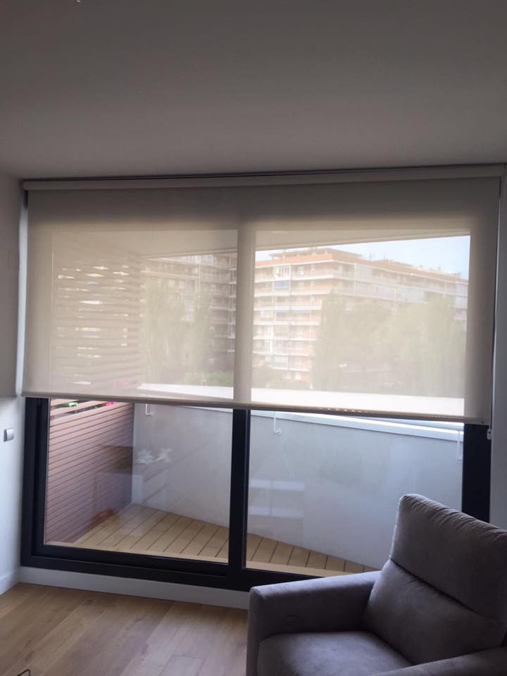 Estores y cortinas: Servicios de JRG Aluminio- PVC Estores y cortinas: Servicios de JRG Aluminio- PVC
