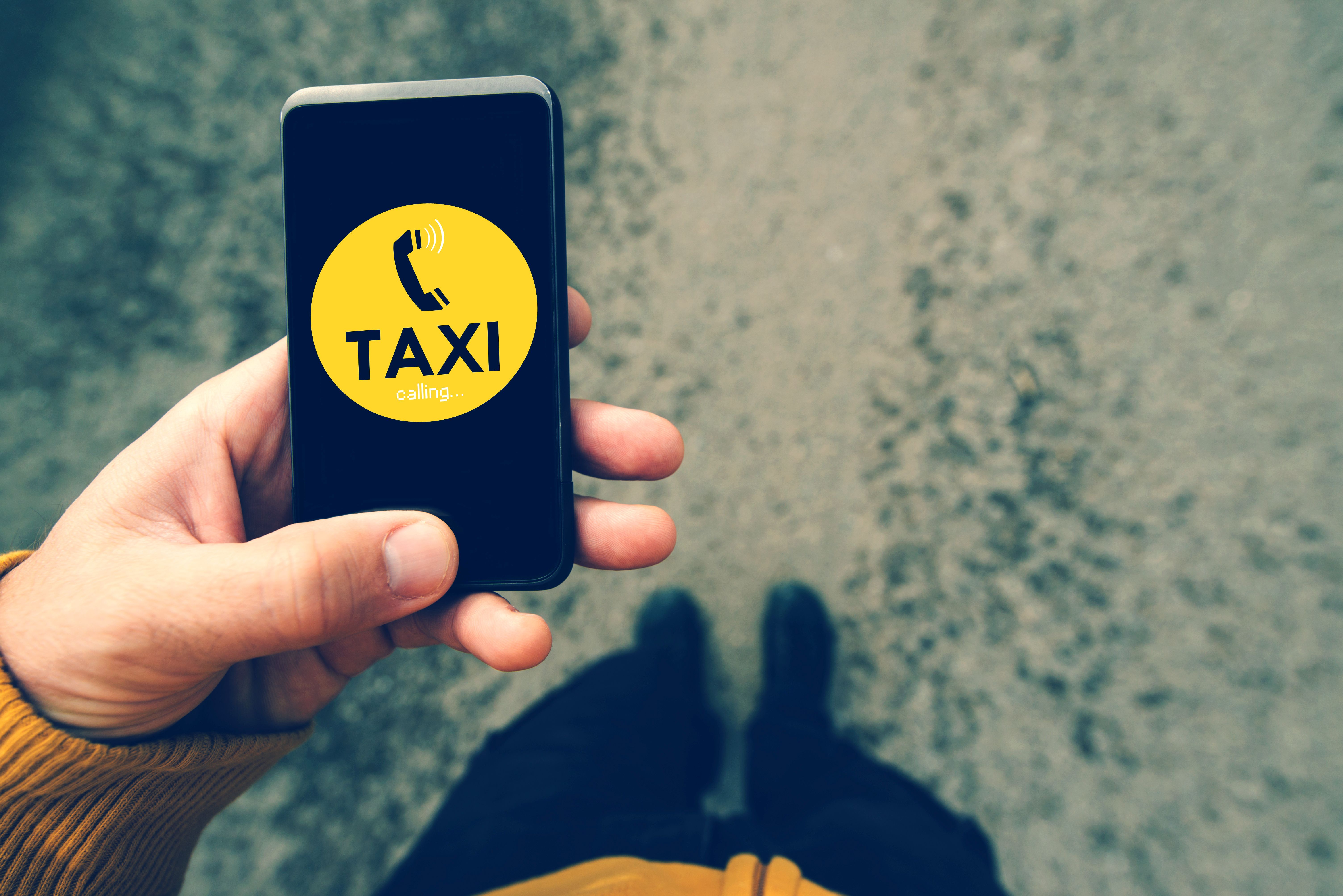 Traslados al aeropuerto: Servicios de Taxi 12 Ronda Traslados al aeropuerto: Servicios de Taxi 12 Ronda