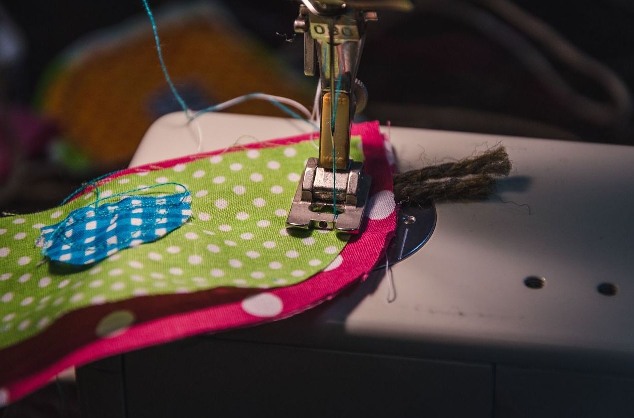 Cursos de máquinas de coser: Tienda y cursos de Mercería & Taller de Labores Inma Cursos de máquinas de coser: Tienda y cursos de Mercería & Taller de Labores Inma