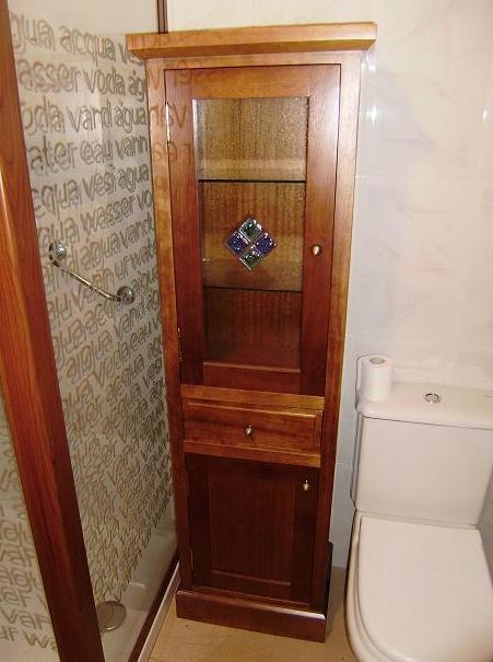Baños: Productos de Ebanistería del Valle Baños: Productos de Ebanistería del Valle