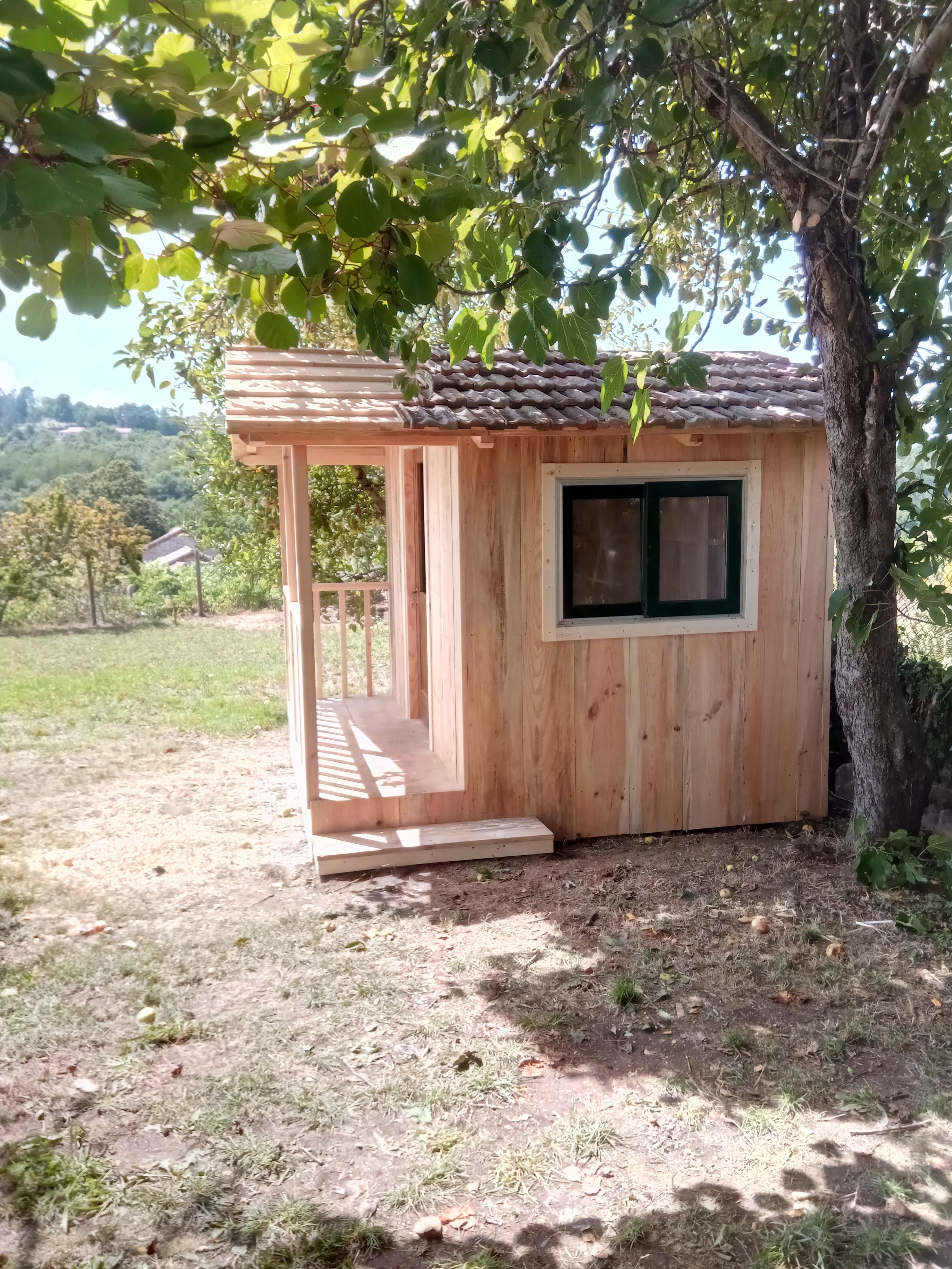 Casetas / cobertizos: Productos y Servicios de Carpintería Florencio Veiga Casetas / cobertizos: Productos y Servicios de Carpintería Florencio Veiga