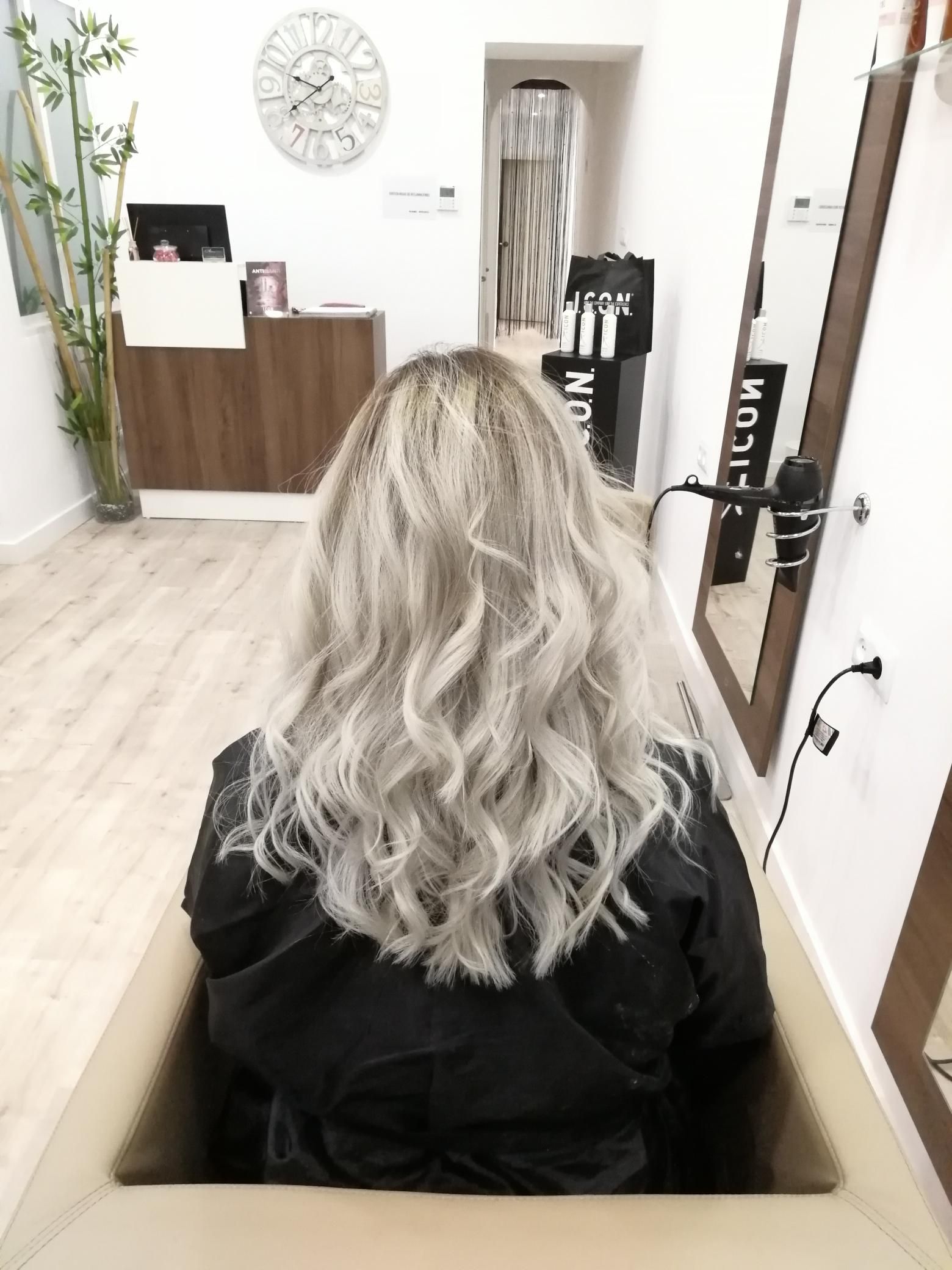 Peluquería unisex: Servicios de Álvarez Estilistas Peluquería unisex: Servicios de Álvarez Estilistas