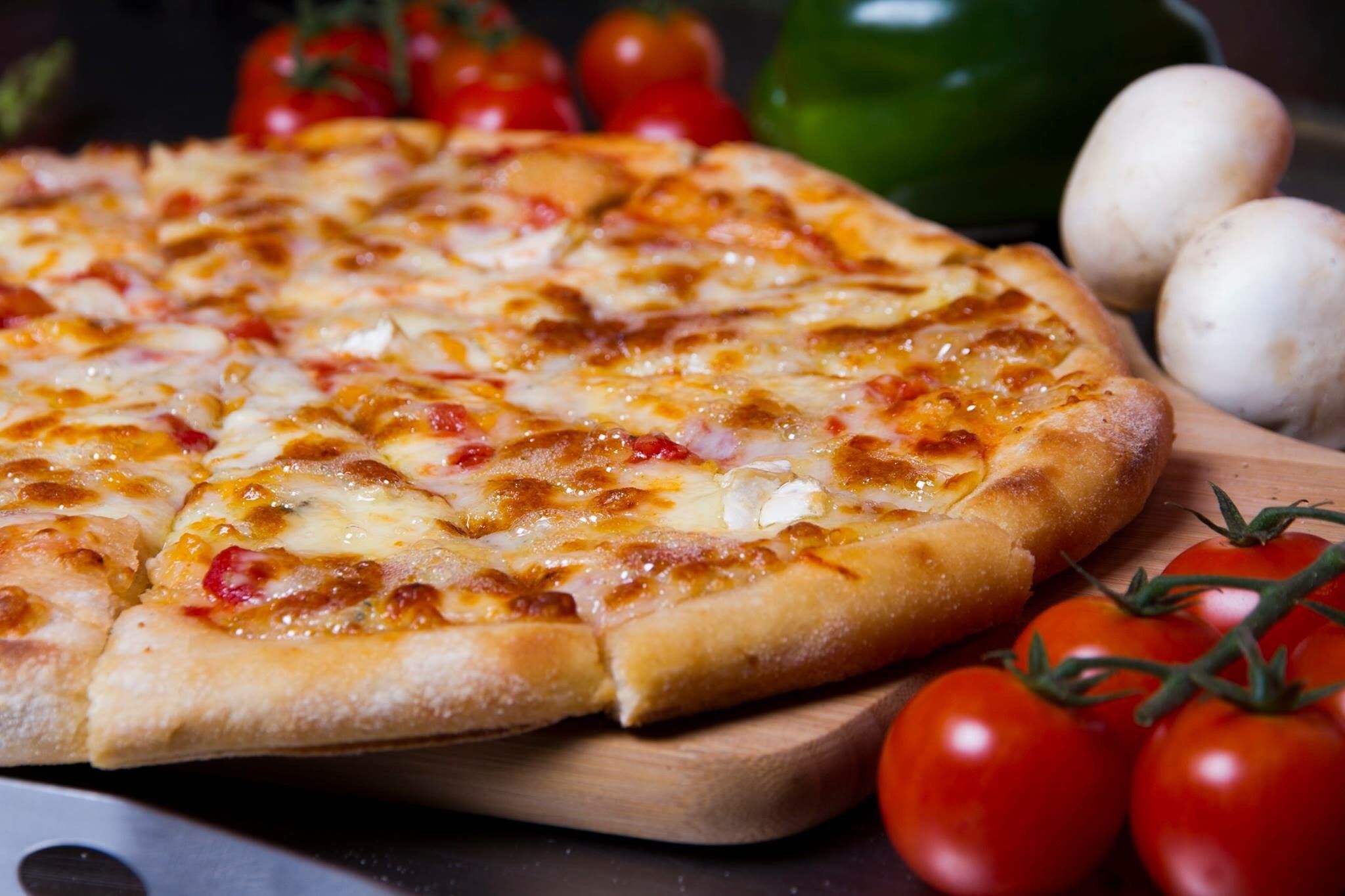 Pizzas clásicas medianas 32 cm: Carta de Pizz-a Porter Móstoles Pizzas clásicas medianas 32 cm: Carta de Pizz-a Porter Móstoles
