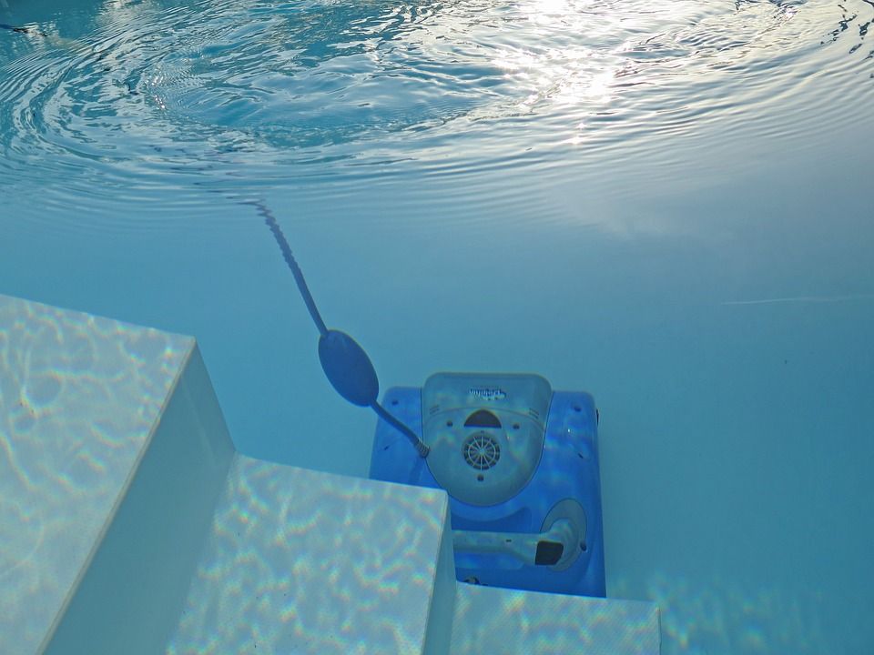 Mantenimiento de piscinas: Servicios de Limpiezas Elym Mantenimiento de piscinas: Servicios de Limpiezas Elym