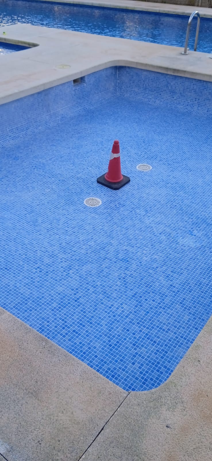 Reparación de piscinas: Servicios de Mantenimiento Aspi Reparación de piscinas: Servicios de Mantenimiento Aspi