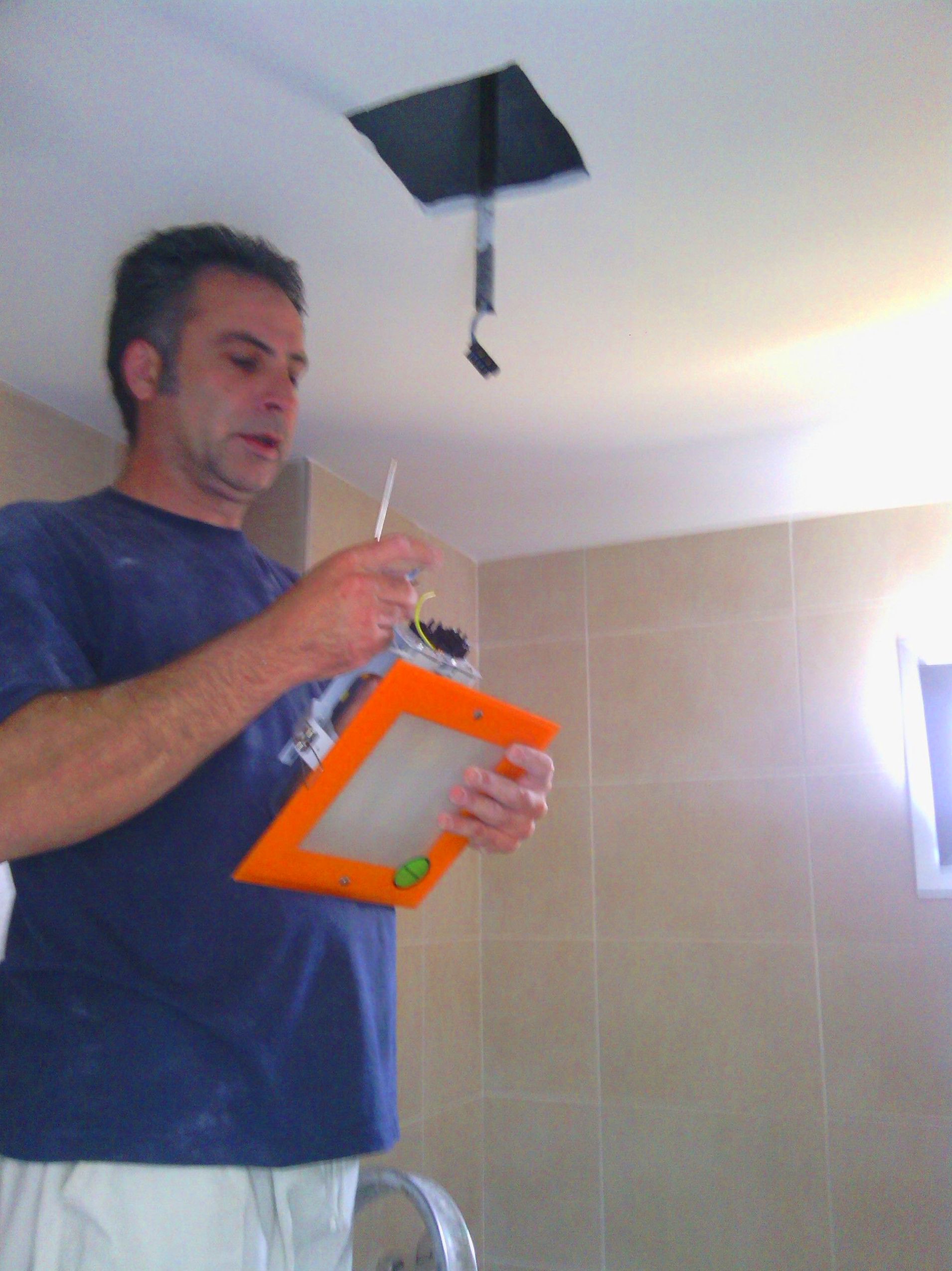 Instalación de downlight en Montepinar. Instalación de downlight en Montepinar.