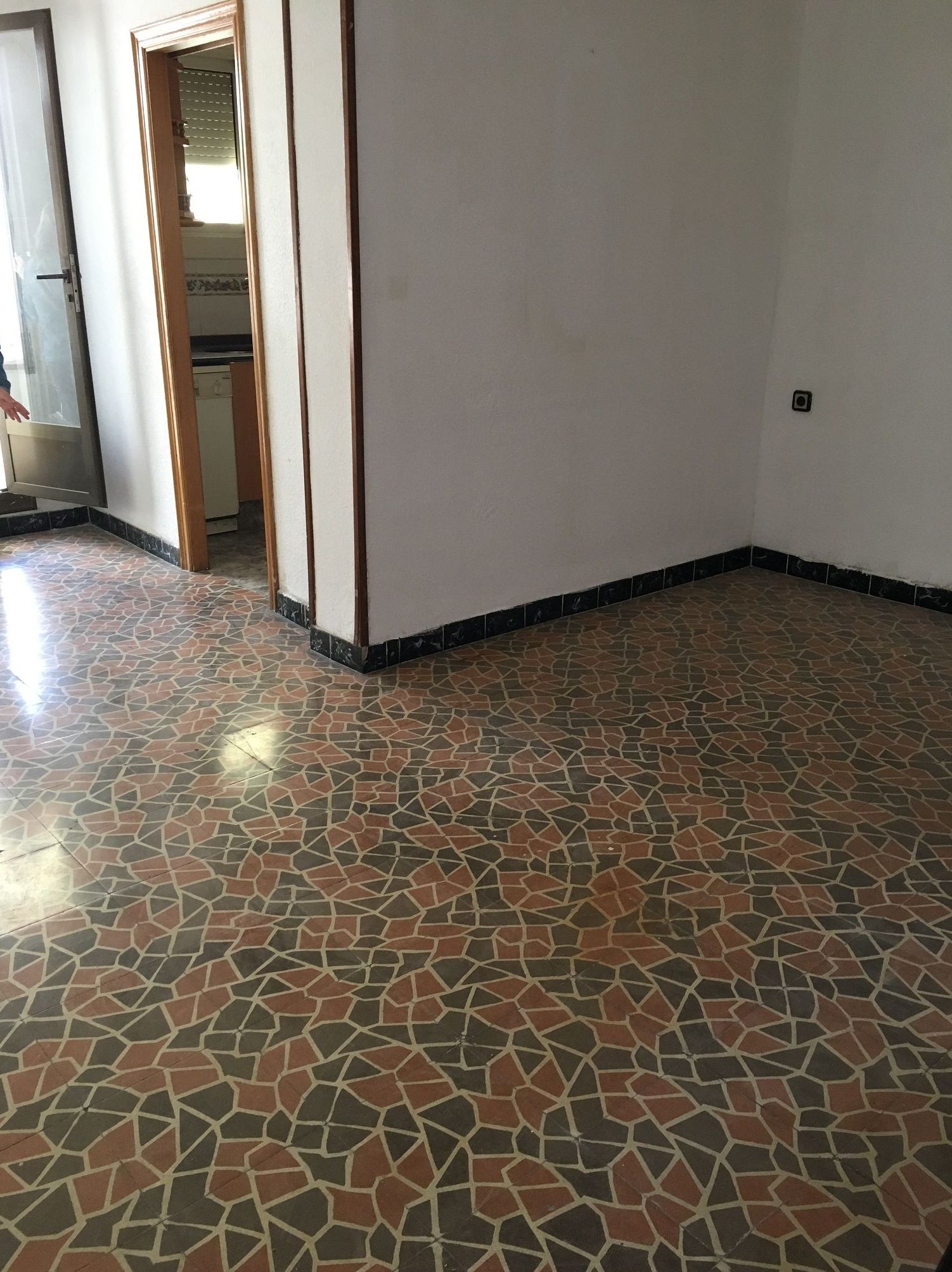 GRAN OPORTUNIDAD PARA 3 FAMILIAS !!: Reformas Inmobiliaria de Lams. Reformas y Servicios Inmobiliarios GRAN OPORTUNIDAD PARA 3 FAMILIAS !!: Reformas Inmobiliaria de Lams. Reformas y Servicios Inmobiliarios
