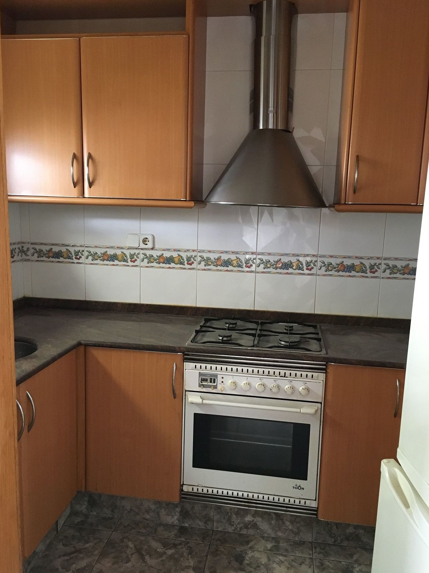 GRAN OPORTUNIDAD PARA 3 FAMILIAS !!: Reformas Inmobiliaria de Lams. Reformas y Servicios Inmobiliarios GRAN OPORTUNIDAD PARA 3 FAMILIAS !!: Reformas Inmobiliaria de Lams. Reformas y Servicios Inmobiliarios