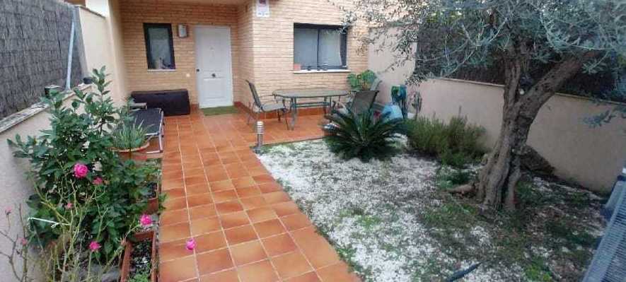 Casa de alquiler en Polinya: Reformas Inmobiliaria de Lams. Reformas y Servicios Inmobiliarios Casa de alquiler en Polinya: Reformas Inmobiliaria de Lams. Reformas y Servicios Inmobiliarios