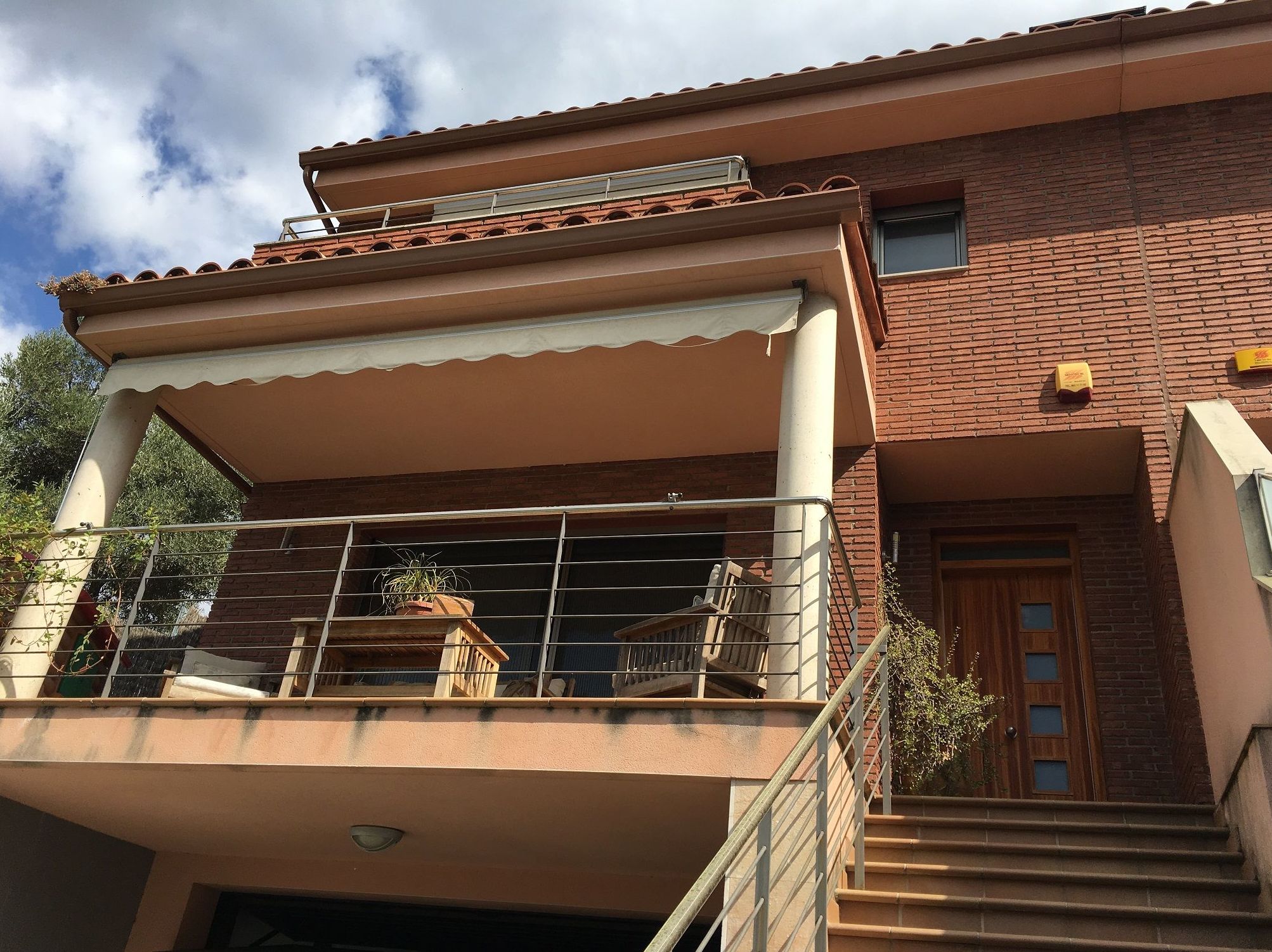 Venta de casa adosada en Sant Quirze del Valles: Reformas Inmobiliaria de Lams. Reformas y Servicios Inmobiliarios Venta de casa adosada en Sant Quirze del Valles: Reformas Inmobiliaria de Lams. Reformas y Servicios Inmobiliarios