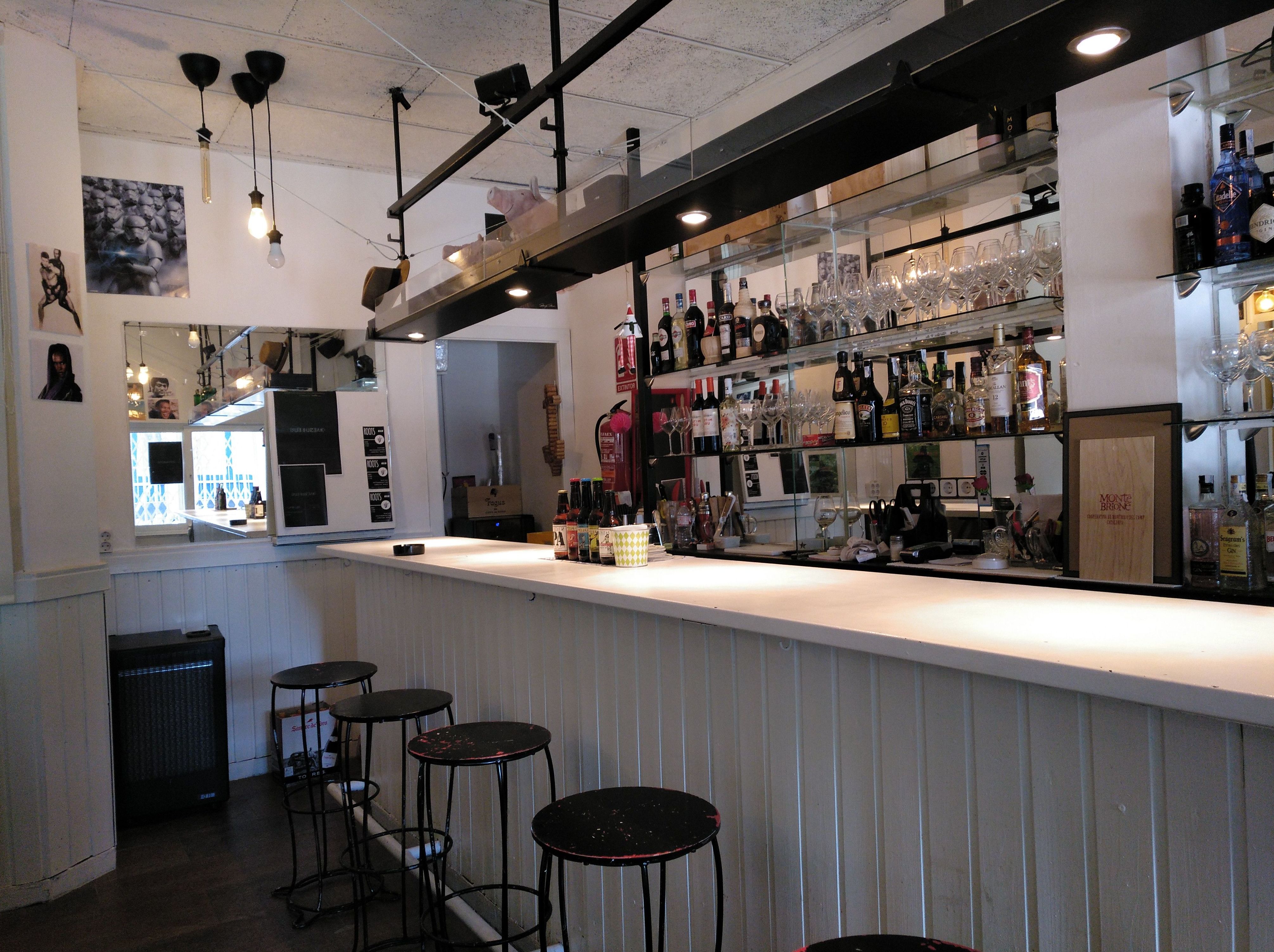 Bar musical en traspaso en Castelldefels : Reformas Inmobiliaria de Lams. Reformas y Servicios Inmobiliarios Bar musical en traspaso en Castelldefels : Reformas Inmobiliaria de Lams. Reformas y Servicios Inmobiliarios