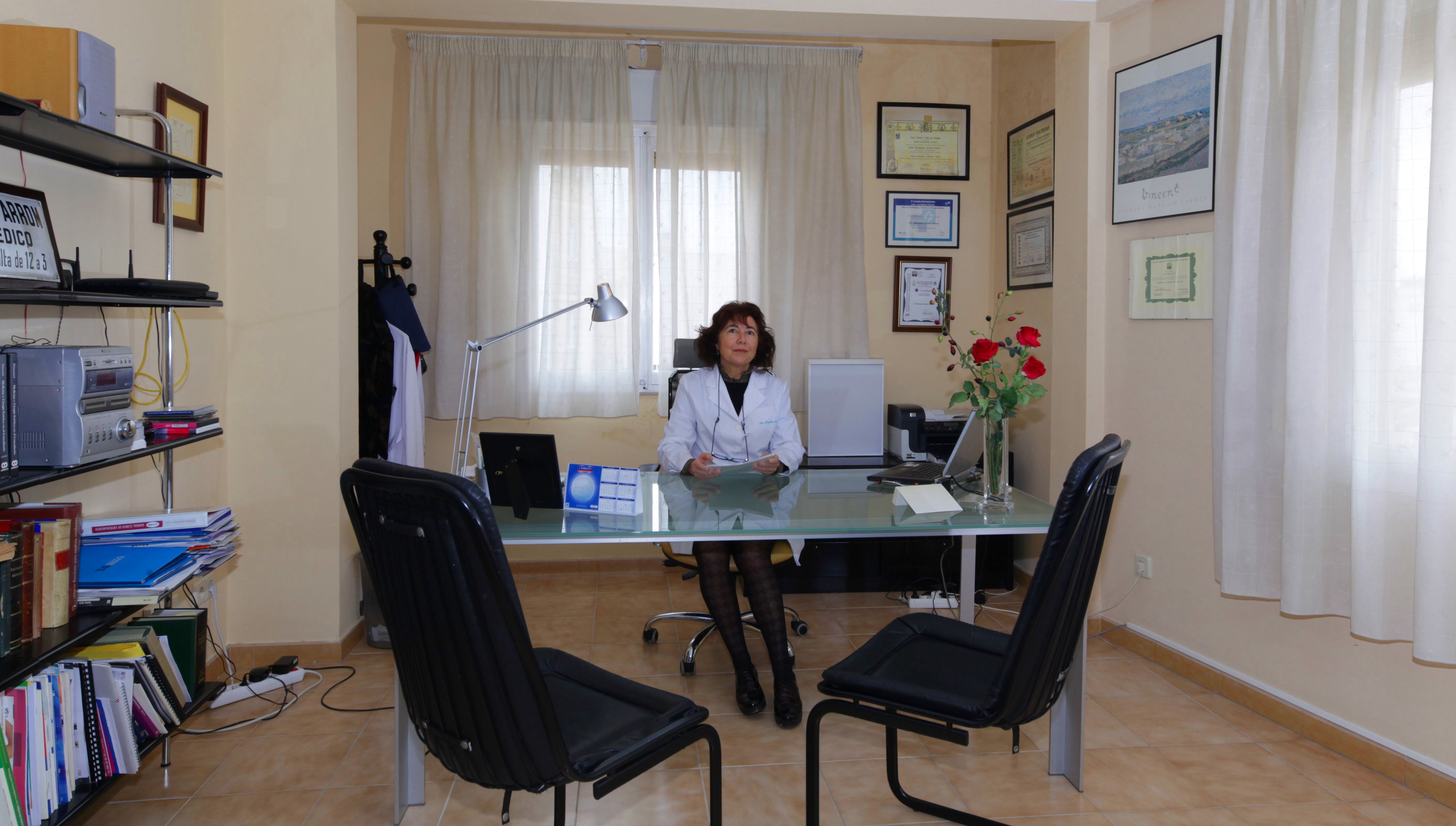 Asesoramiento quirúrgico: Salud y belleza de Doctora Arrom Asesoramiento quirúrgico: Salud y belleza de Doctora Arrom