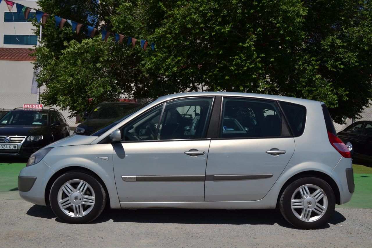 Renault Scenic Scénic II 1.9DCI Confort Dynamique: Nuestros coches de Safari Car Renault Scenic Scénic II 1.9DCI Confort Dynamique: Nuestros coches de Safari Car