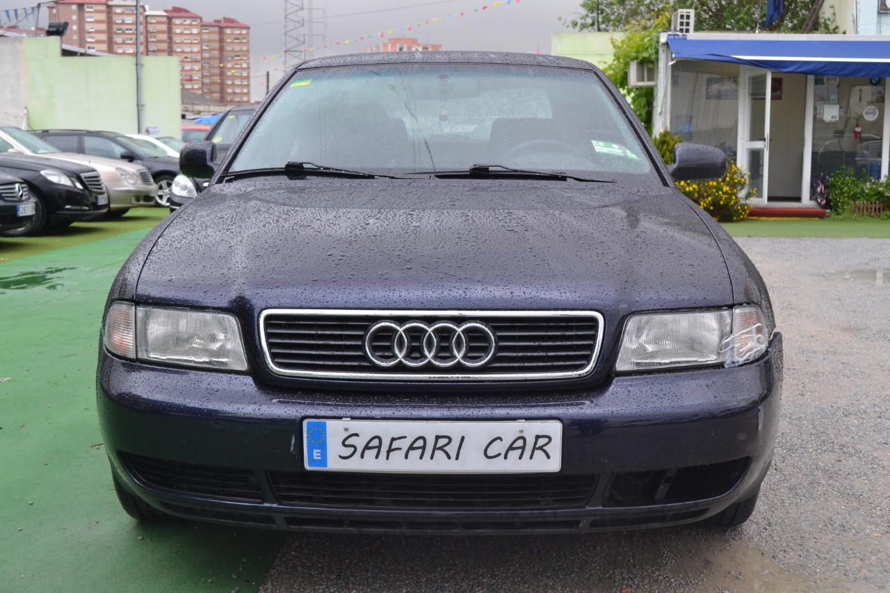 Audi A4 1.8: Nuestros coches de Safari Car Audi A4 1.8: Nuestros coches de Safari Car