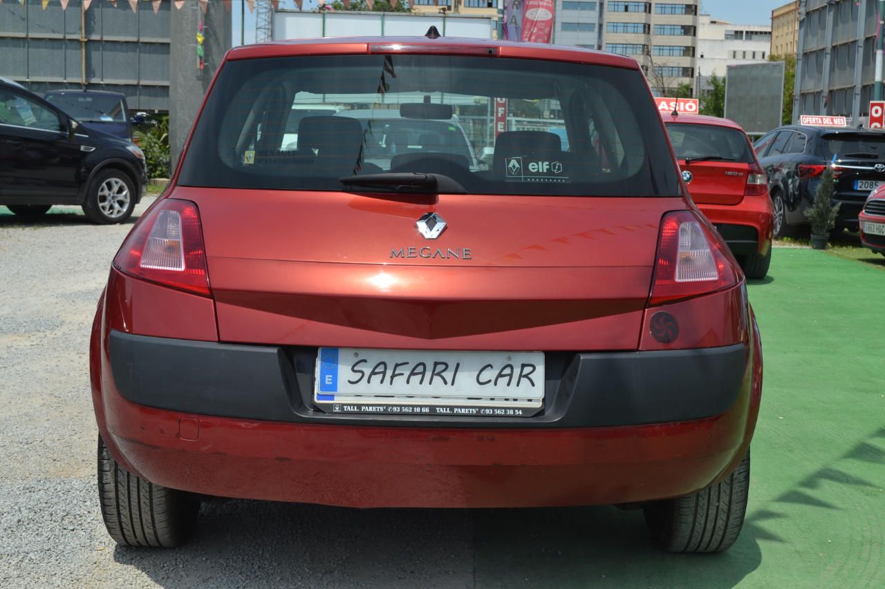 Renault Megane 1.4 Confort Authentique: Nuestros coches de Safari Car Renault Megane 1.4 Confort Authentique: Nuestros coches de Safari Car