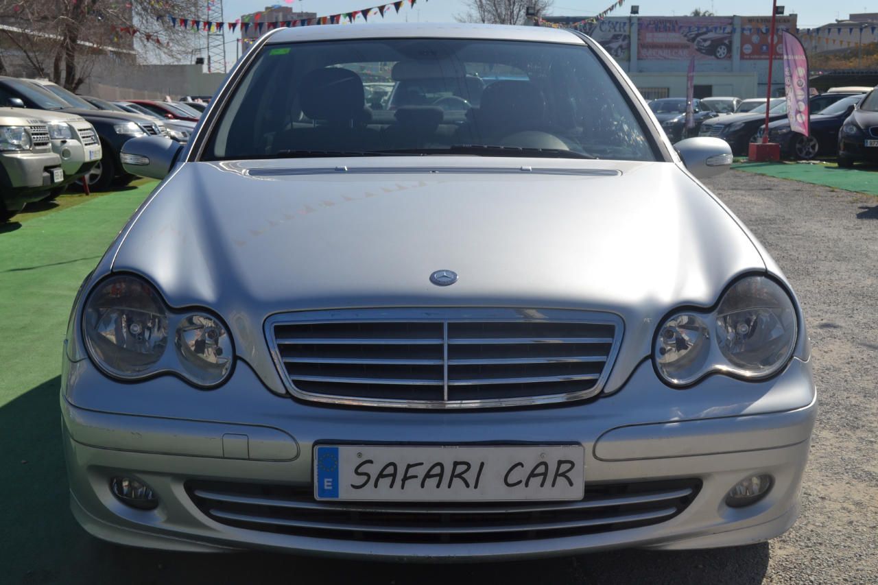 Mercedes-Benz C 220 CDI Classic: Nuestros coches de Safari Car Mercedes-Benz C 220 CDI Classic: Nuestros coches de Safari Car