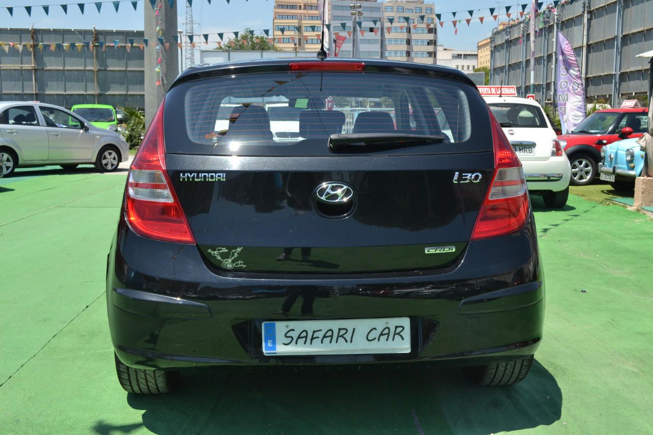 Hyundai i30 1.6CRDi Style Aut. 115: Nuestros coches de Safari Car Hyundai i30 1.6CRDi Style Aut. 115: Nuestros coches de Safari Car