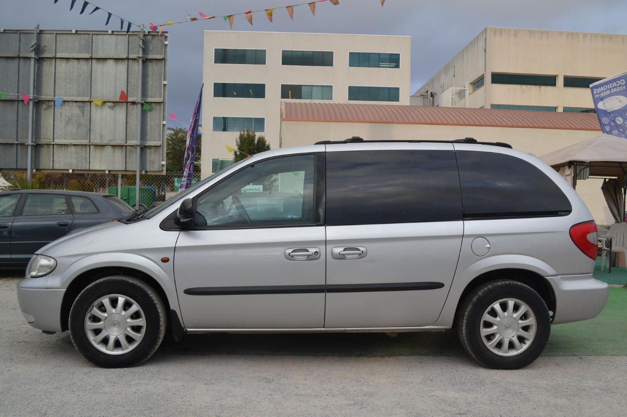 Chrysler Voyager 2.5 CRD LX: Nuestros coches de Safari Car Chrysler Voyager 2.5 CRD LX: Nuestros coches de Safari Car