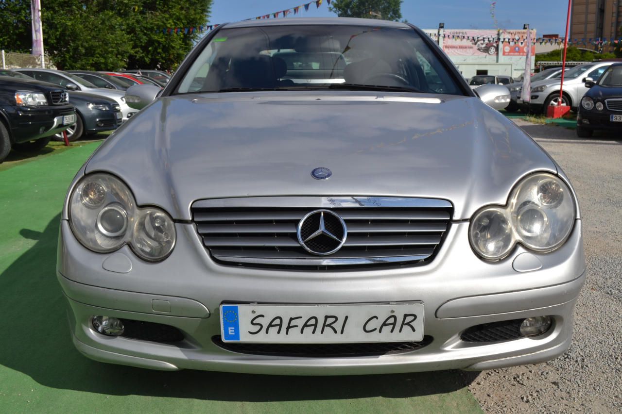 Mercedes-Benz C 220 Sportcoupé CDI: Nuestros coches de Safari Car Mercedes-Benz C 220 Sportcoupé CDI: Nuestros coches de Safari Car
