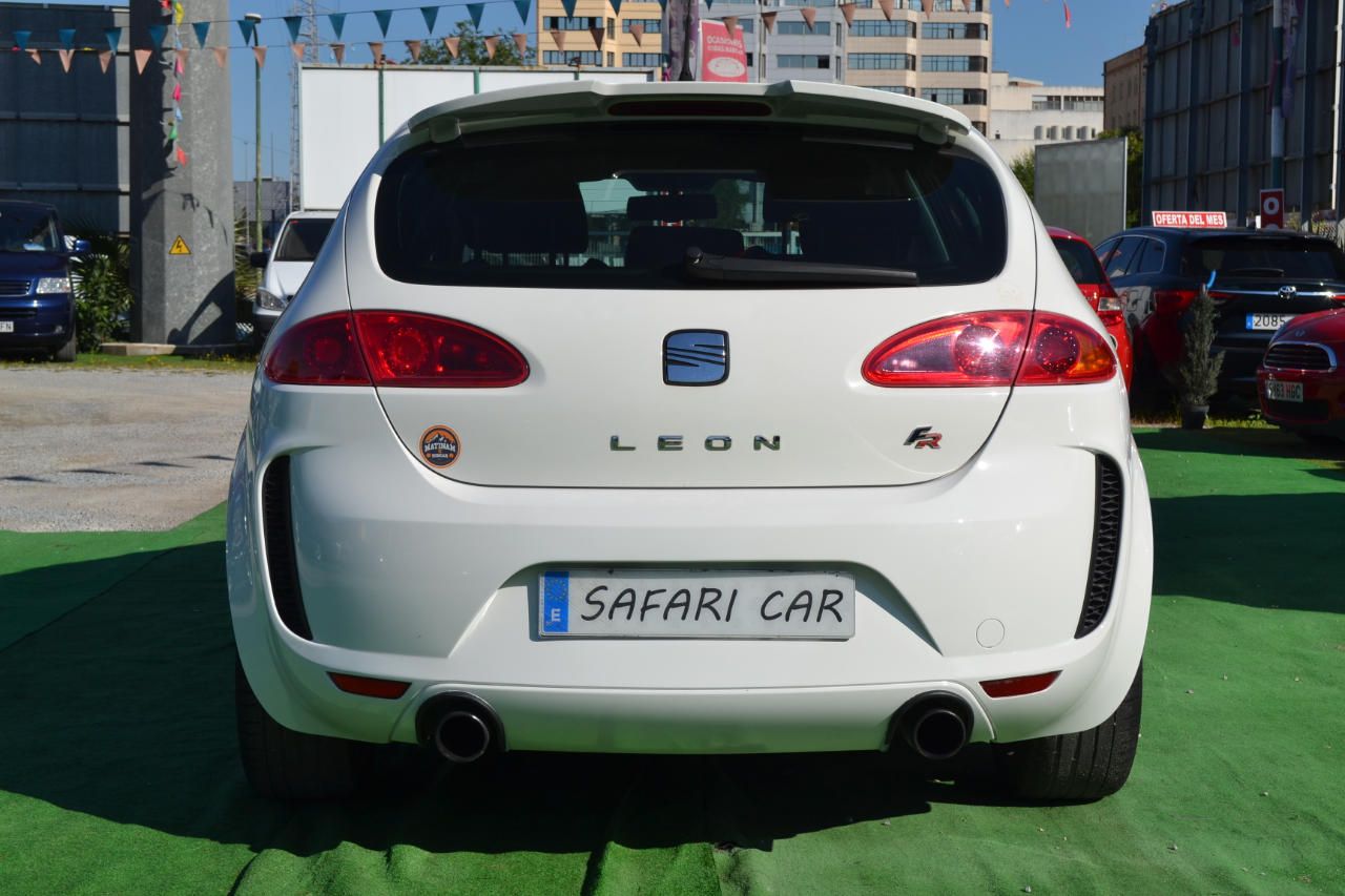 SEAT León León 2.0 TSI FR: Nuestros coches de Safari Car SEAT León León 2.0 TSI FR: Nuestros coches de Safari Car