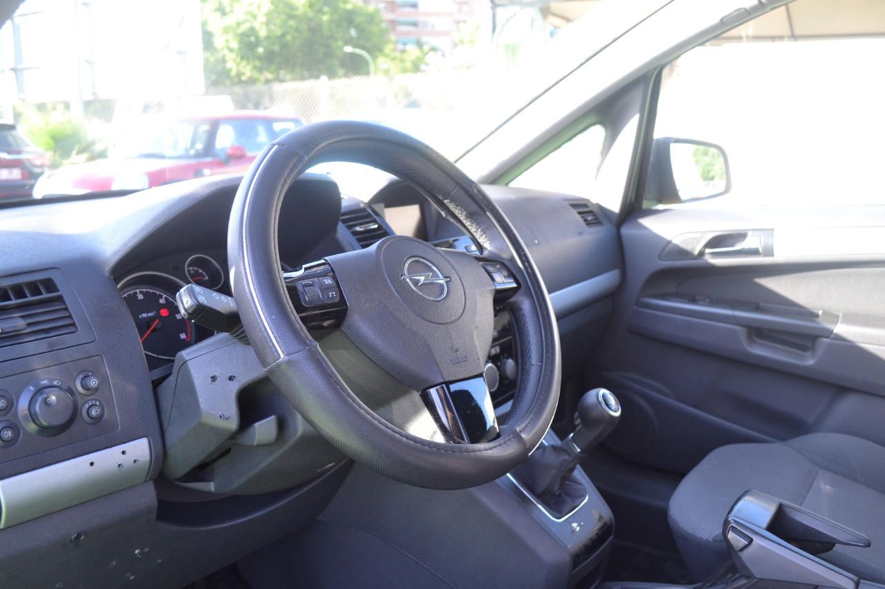 Opel Zafira 1.7CDTi Enjoy Plus: Nuestros coches de Safari Car Opel Zafira 1.7CDTi Enjoy Plus: Nuestros coches de Safari Car