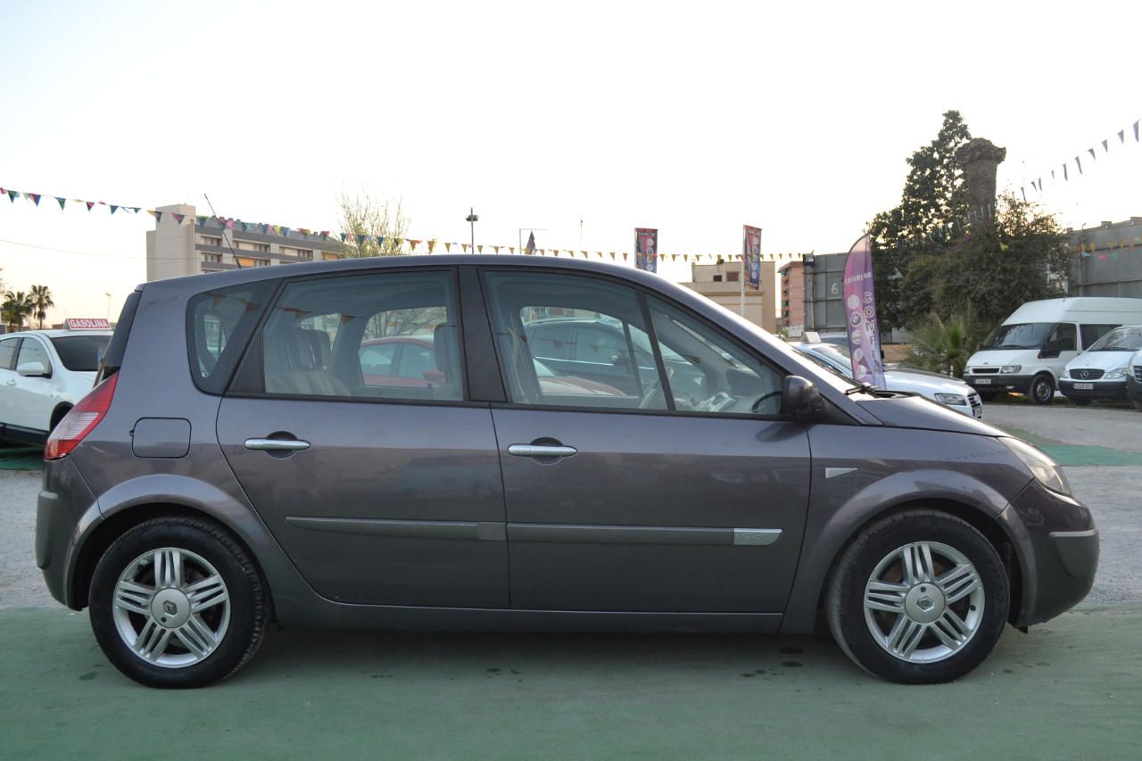 Renault Scénic II 1.9DCI Confort Dynamique: Nuestros coches de Safari Car Renault Scénic II 1.9DCI Confort Dynamique: Nuestros coches de Safari Car