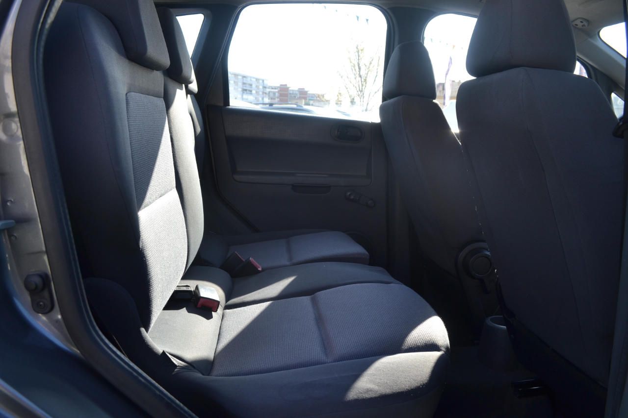 Mitsubishi Colt 1.3 16v Inform: Nuestros coches de Safari Car Mitsubishi Colt 1.3 16v Inform: Nuestros coches de Safari Car