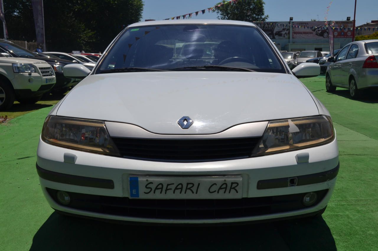 Renault Laguna Grand Tour 2.2DCi Privilege: Nuestros coches de Safari Car Renault Laguna Grand Tour 2.2DCi Privilege: Nuestros coches de Safari Car