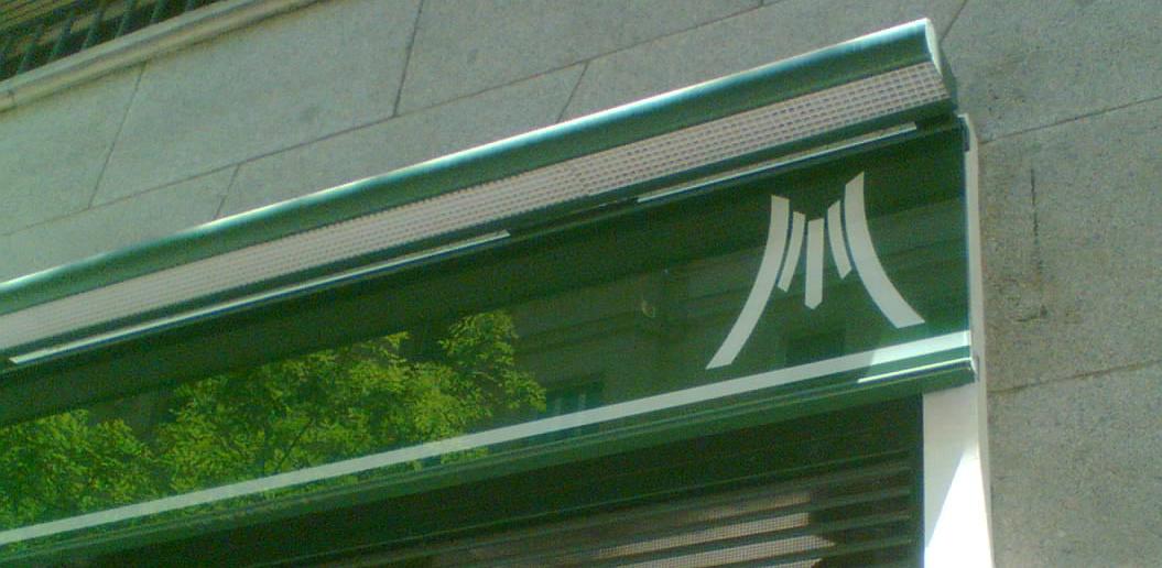 Rótulos con iluminación directa.: Servicios de Alher Rótulos con iluminación directa.: Servicios de Alher