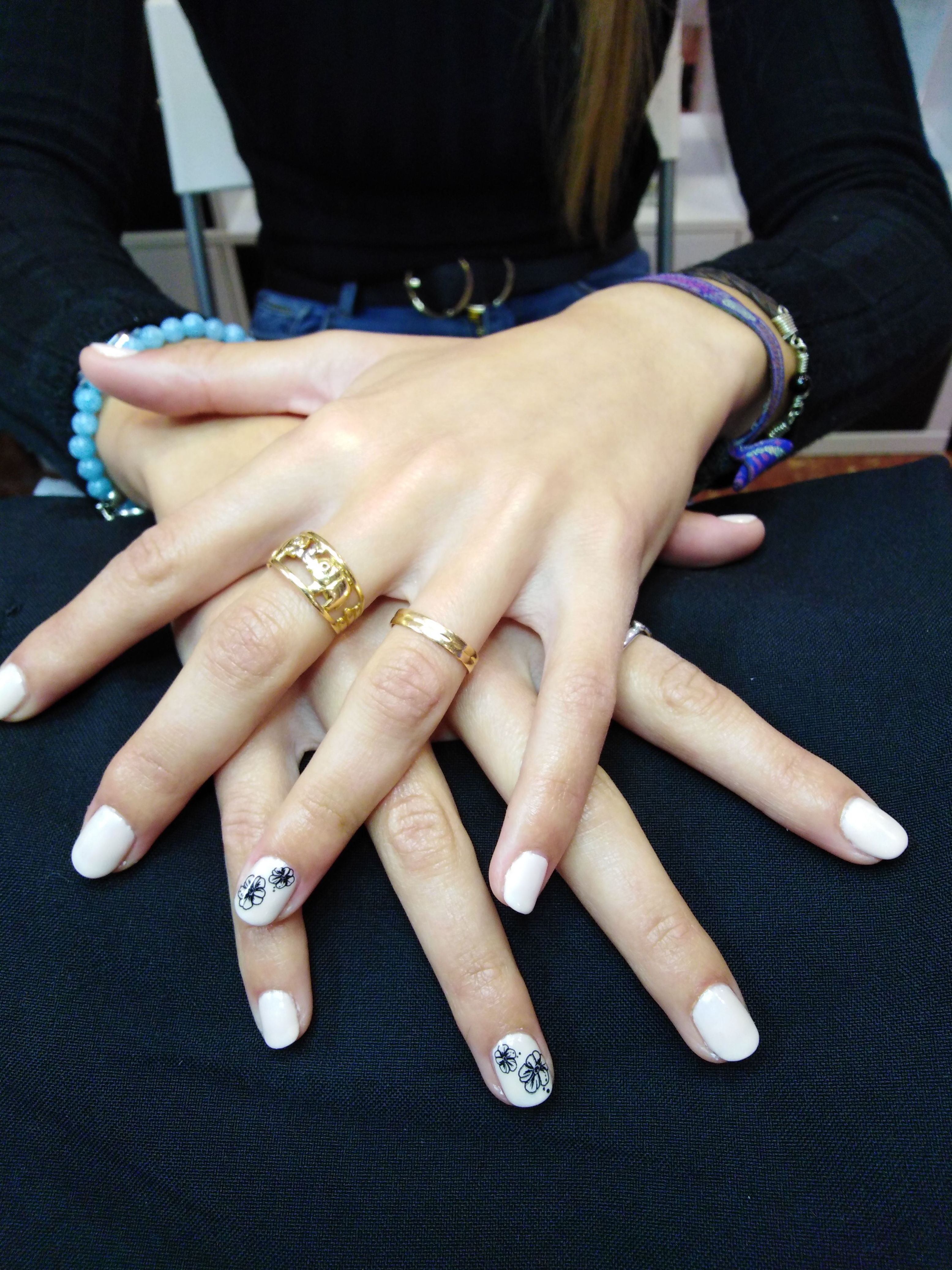 Manicura permanente: Tratamientos estéticos de Centro de Belleza Venus Manicura permanente: Tratamientos estéticos de Centro de Belleza Venus