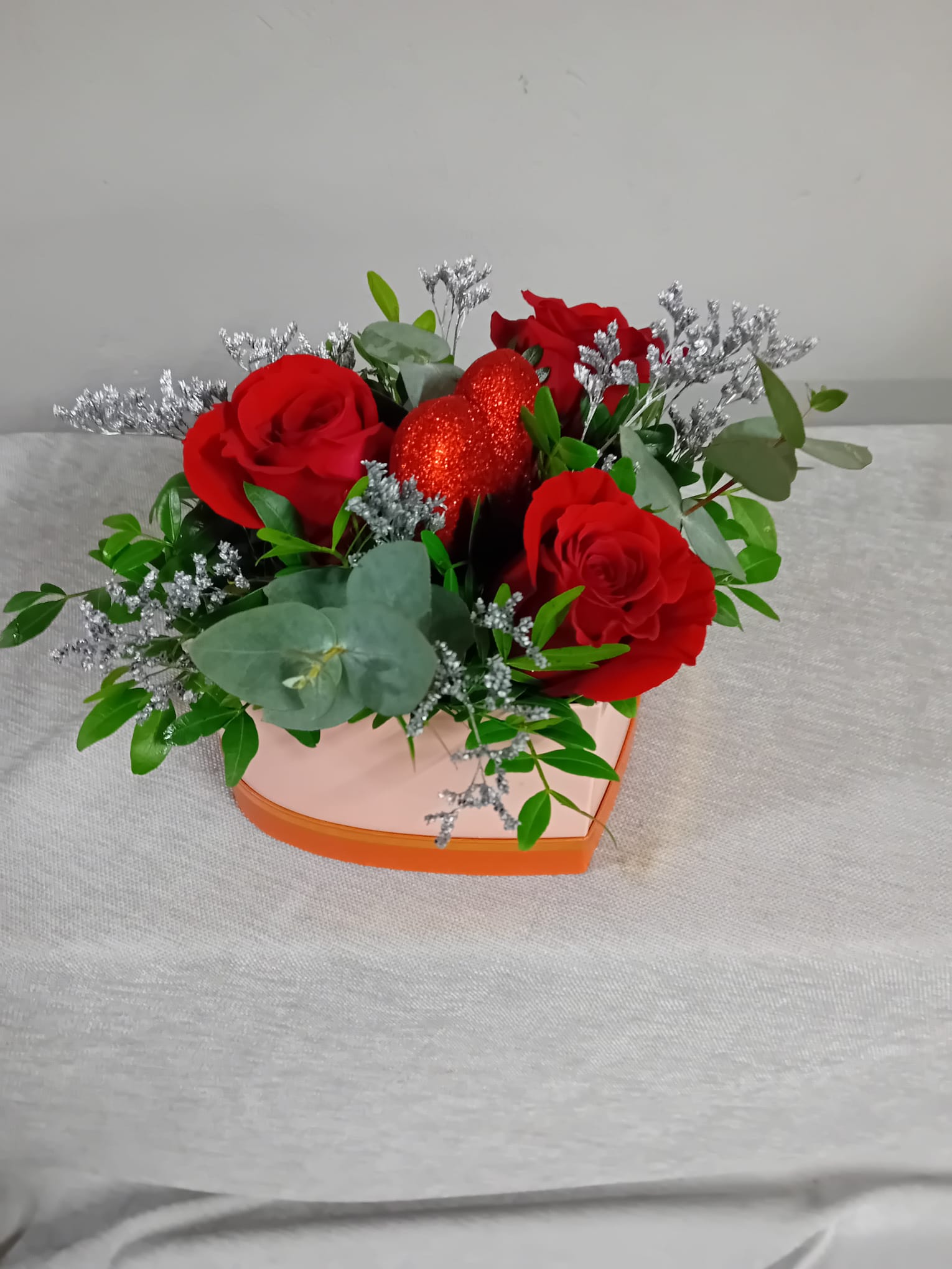 Tres rosas naturales: CATALOGO de Floristería Manuela