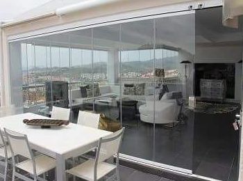 Cortinas de cristal: Servicios de Cristalería Adorna Cortinas de cristal: Servicios de Cristalería Adorna