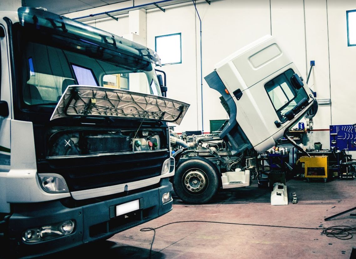 Reparación y mantenimiento: Servicios de Boche Automoción Reparación y mantenimiento: Servicios de Boche Automoción