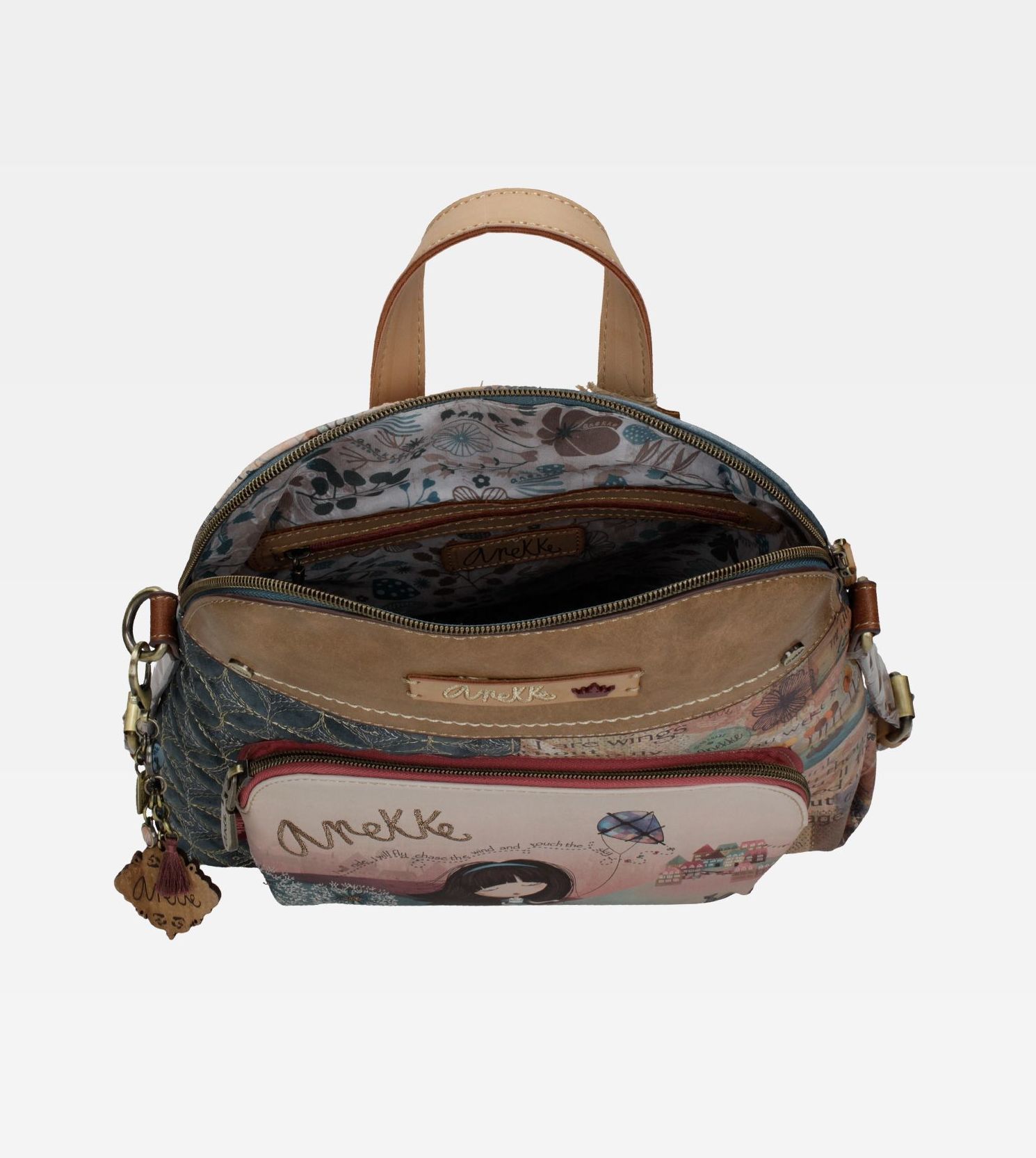 Mochila original de mujer de paseo azul Anneke Liberty. 23/30,5x11,5x31 cm Mochila original de mujer de paseo azul Anneke Liberty. 23/30,5x11,5x31 cm