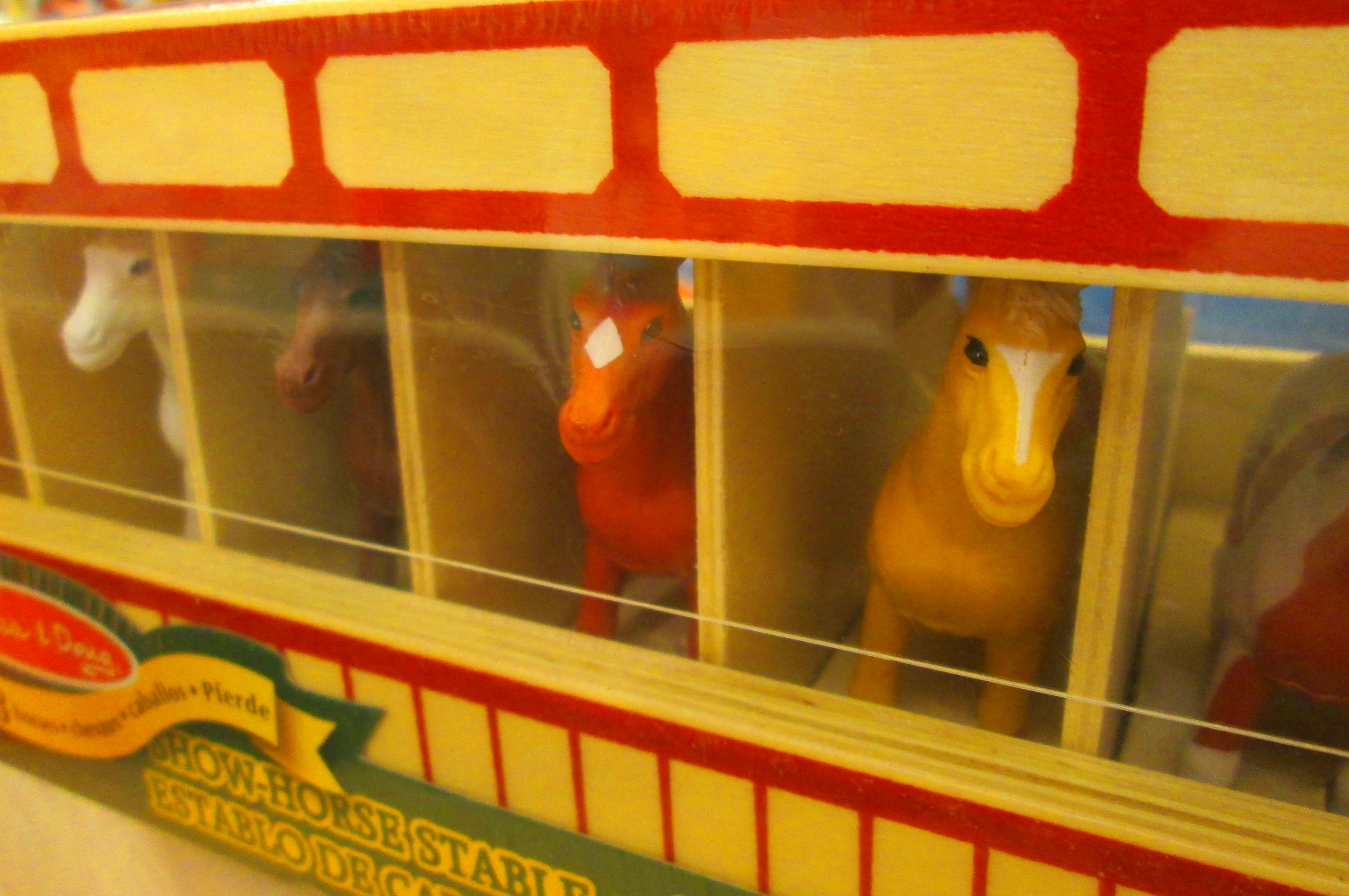 ESTABLO DE CABALLOS DE EXHIBICIÓN. MELISSA 6 DOUG ESTABLO DE CABALLOS DE EXHIBICIÓN. MELISSA 6 DOUG