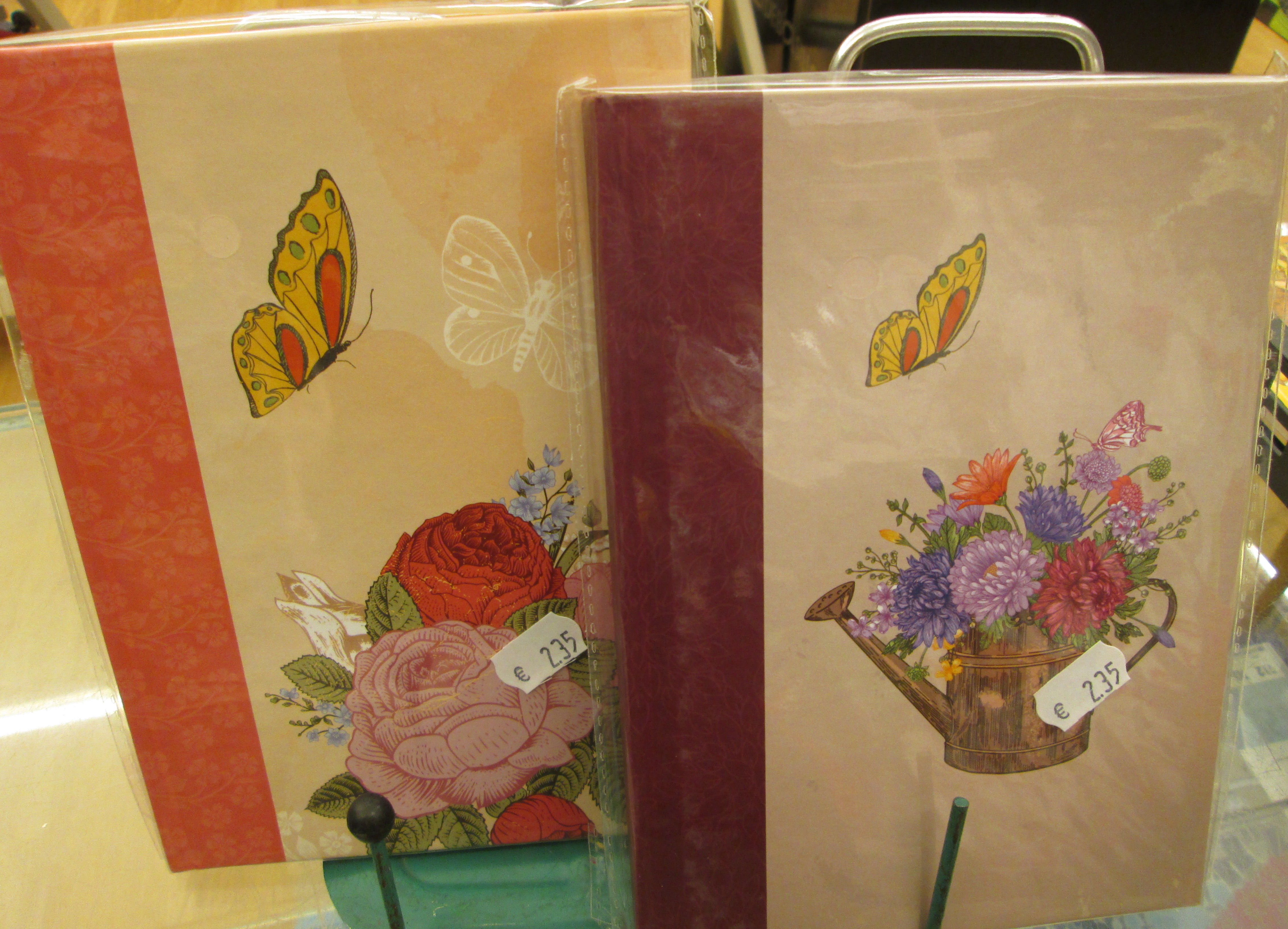 LIBRETA PASTA DURA MEDIANA DECORADA LIBRETA PASTA DURA MEDIANA DECORADA