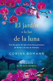 El jardín a la luz de la luna El jardín a la luz de la luna