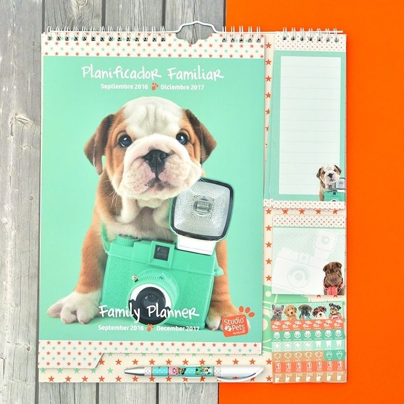 Calendario Planificador Familiar 2016/2017 Studio Pets Dogs Calendario Planificador Familiar 2016/2017 Studio Pets Dogs