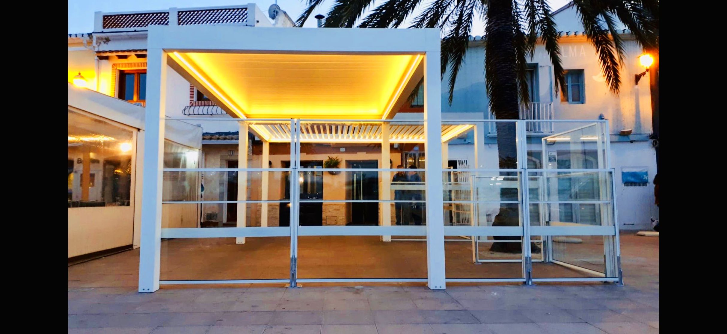 Pérgola Bioclimatica y Mamparas de Vidrio telescopicas: Productos y servicios de Mk Toldos Pérgola Bioclimatica y Mamparas de Vidrio telescopicas: Productos y servicios de Mk Toldos