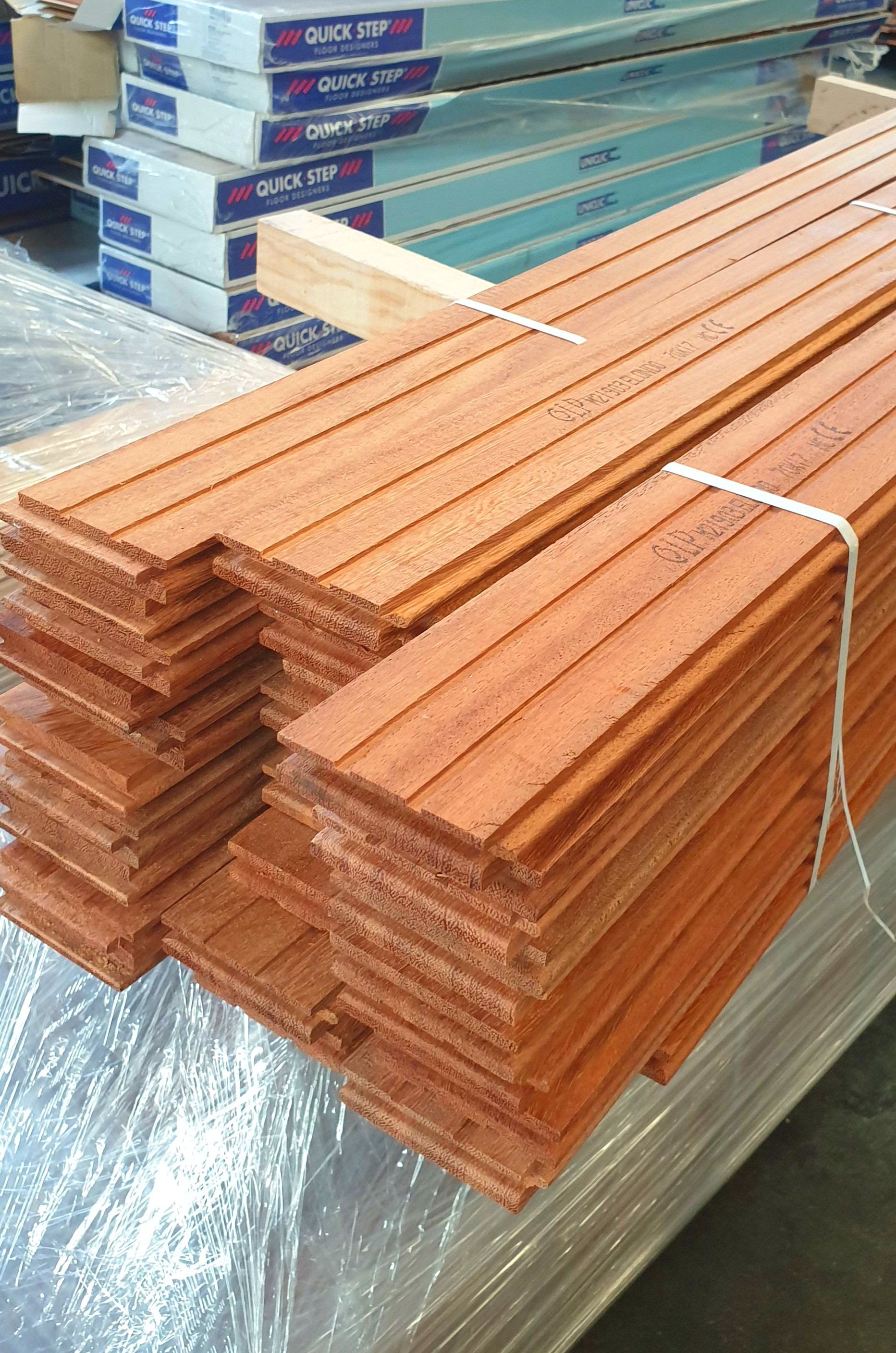Venta parquets, tarimas , rodapies, colas, barnices, lijas para suelos ASTURIAS Venta parquets, tarimas , rodapies, colas, barnices, lijas para suelos ASTURIAS