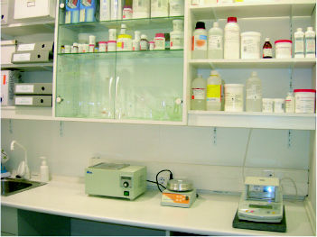 Foto 5 de Farmacias en Alcalá de Henares | Farmacia Unamuno